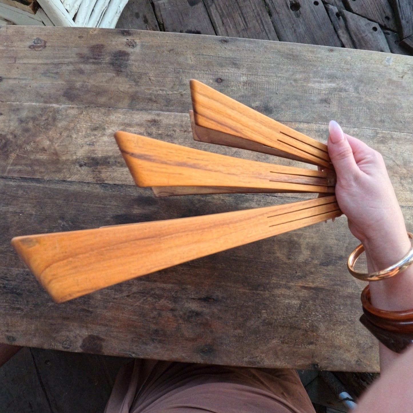 AIR TEAK TONGS